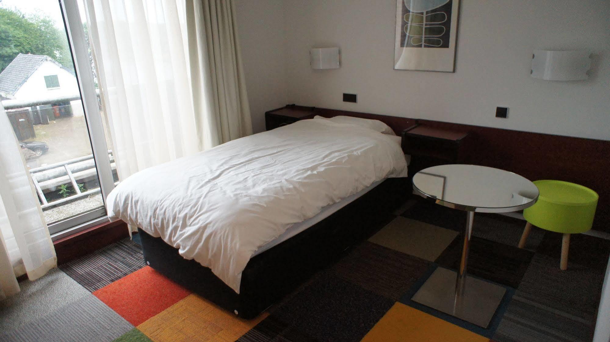 The Budget Hotel Hazerswoude-Rijndijk ภายนอก รูปภาพ